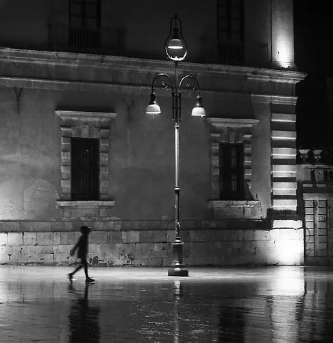 לינה וארוחת בוקר Diana סירקוזה