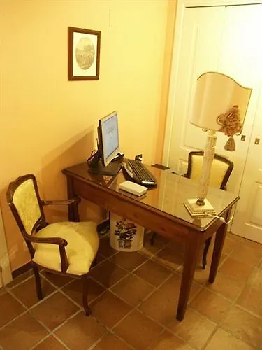 Diana לינה וארוחת בוקר 4*