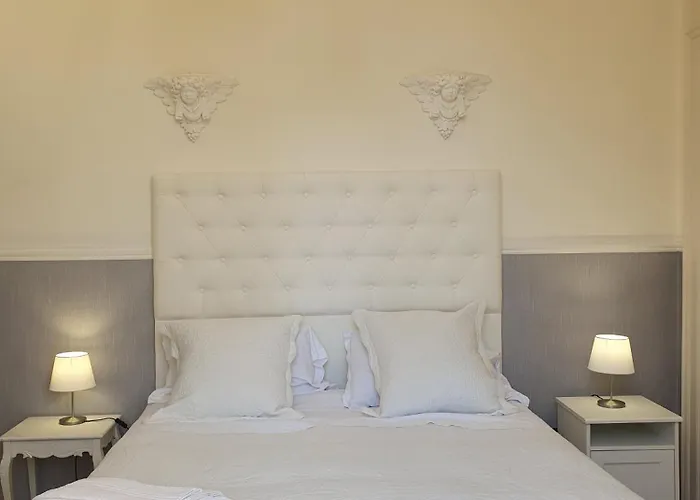 לינה וארוחת בוקר Diana סירקוזה