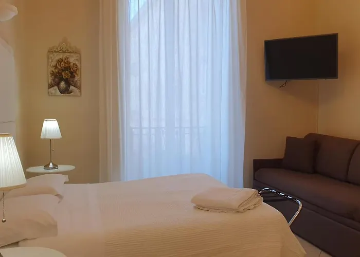 לינה וארוחת בוקר Diana סירקוזה